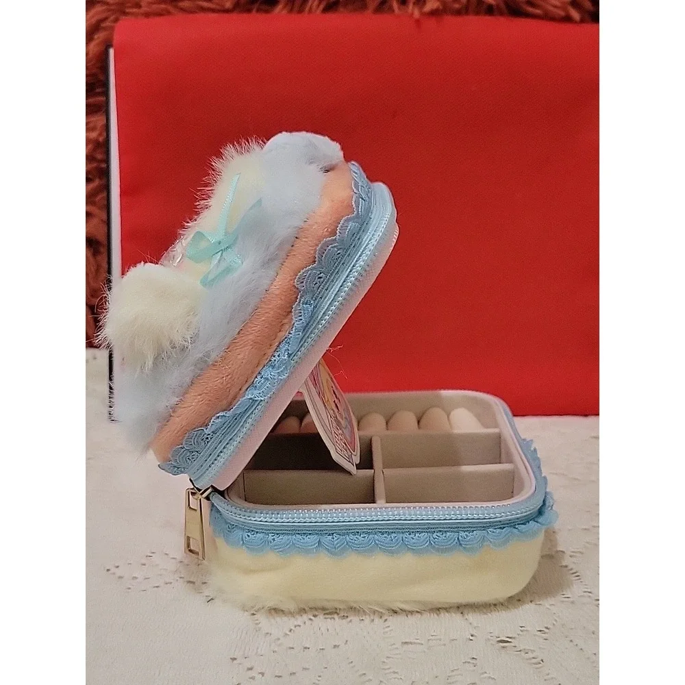 Confirmed Baby Three Plush Jewelry Box With Rotating Eyes Open Box. New.